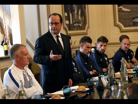 La visite du Président François Hollande aux Bleus