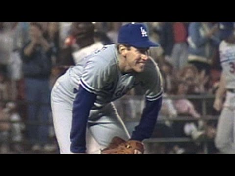 Hershiser sets consecutive scoreless record