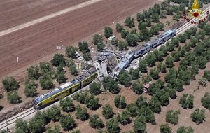 Italy train crash: 'Ten killed' near Bari