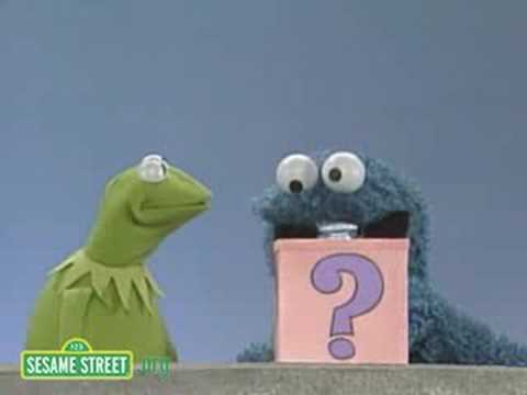 Sesame Street: Kermit And Cookie Monster And The Mystery Box