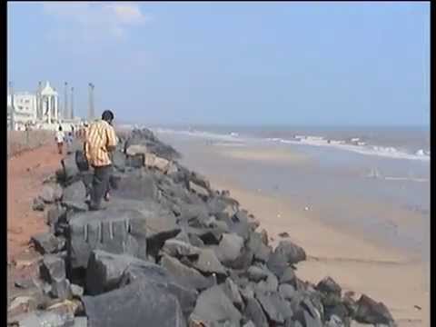 TSUNAMI HITS PONDICHERRY ON 26TH DEC 2004