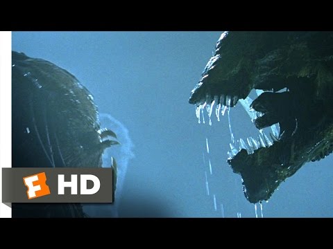 AVP: Alien vs. Predator (4/5) Movie CLIP - Battling the Queen (2004) HD