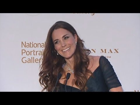 Kate stumbles on her lines: Duchess of Cambridge visits National Portrait Gallery