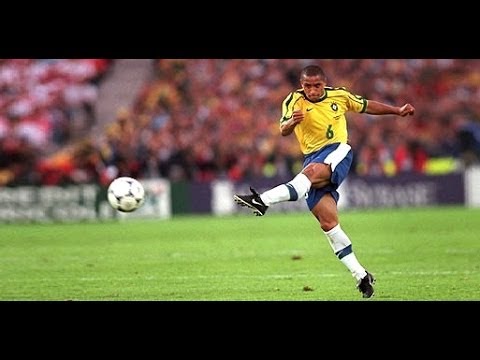 Roberto Carlos ● Top 10 Goals