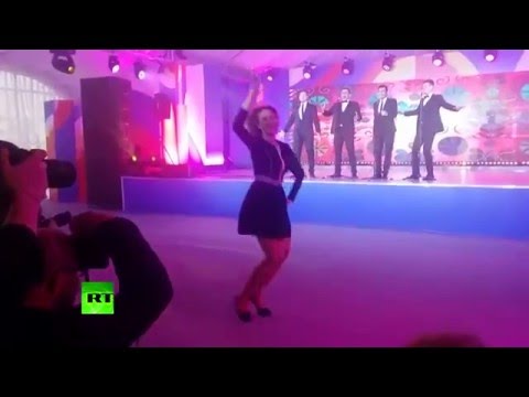 Kalinka groove! Foreign Ministry spokeswoman in fiery Russian folk dance