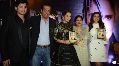 Parineeti Chopra launched Sania Mirza's book.