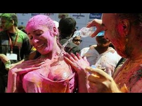 Bollywood WILD HOLI PARTY FOOTAGE | UNCENSORED VIDEO