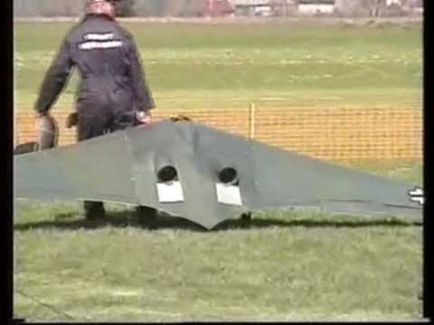 RC GIANT SCALE HORTEN WING 229 + CONCORD + MESSERSCHMIDT ME 262 AT LMA ROUGHAM MODEL RC SHOW - 2006