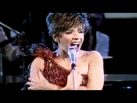 Shirley Bassey - I Who Have Nothing  (1987 Live in Berlin)