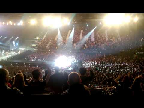 BABYMETAL Road of Resistance live at Wembley arena 02/04/2016