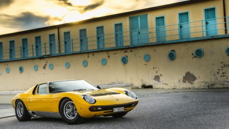 Lamborghini Miura.