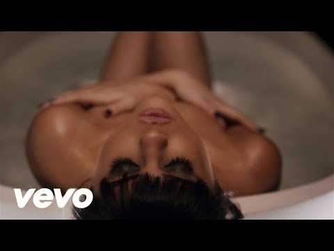 Selena Gomez - Hands To Myself