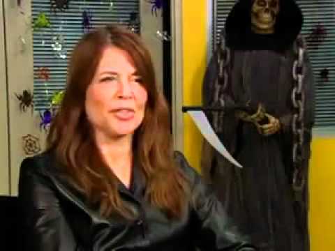 Linda Hamilton Chuck 4x06 Interview