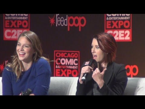 C2E2 2016 Melissa Benoist and Chyler Leigh