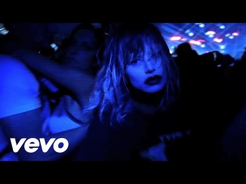 Crystal Castles - Concrete