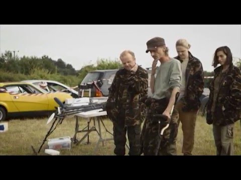 Behind the Scenes of Detecotrists with Mackenzie Crook