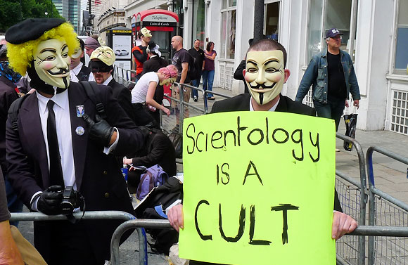 scientology-protest-london-01