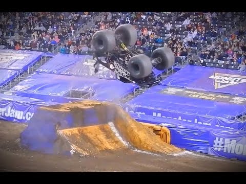 FREESTYLE HIGHLIGHTS - 2016 Monster Jam MetLife Stadium East Rutherford, NJ