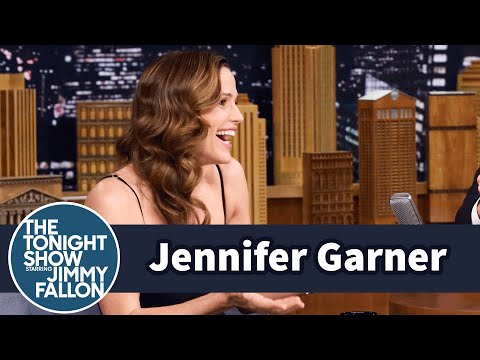 Jennifer Garner's Oscar Dress Caused a Big Bathroom Emergency