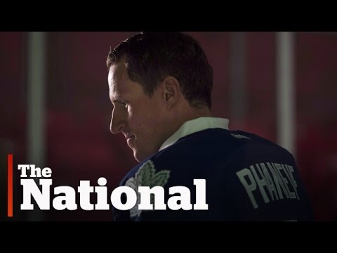 Maple Leafs trade captain Dion Phaneuf