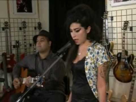 Amy Winehouse - You Know I'm No Good (Live Acoustic)