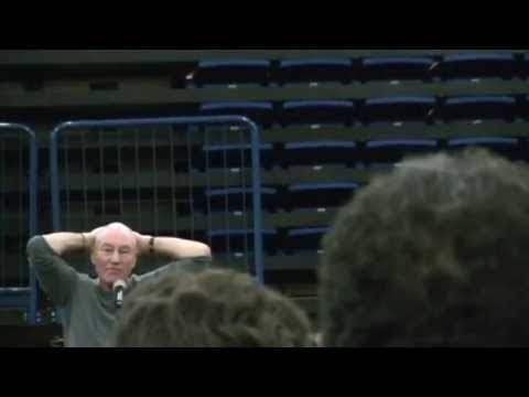 Patrick Stewart Gives Passionate Response to Question At Comicpalooza 2013