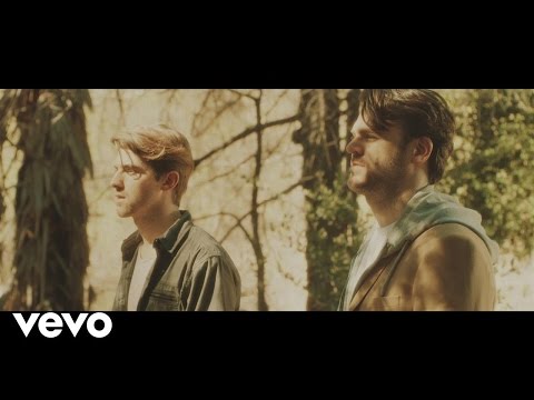 The Chainsmokers - Don't Let Me Down ft. Daya