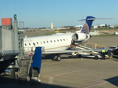 Full Flight: United Express CRJ-700 Pittsburgh to Washington-Dulles (PIT-IAD)