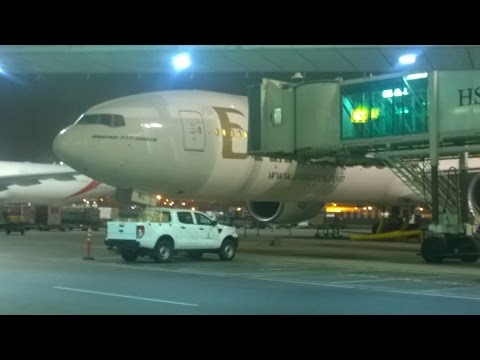 Terminal 3 To Terminal 2 - Dubai International Airport  HD