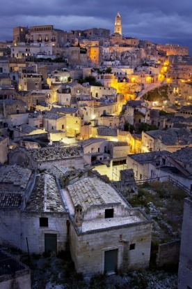 While travelling in southern Italy last year we stayed a couple of nights in Matera. These somewhat ordinary building ...