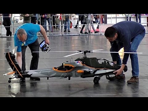 GIANT RC AH-64 APACHE 1:7 SCALE MODEL HELICOPTER FROM VARIO INDOOR FLIGHT / Intermodellbau 2016