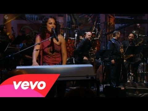 Alicia Keys - Unbreakable (Live)