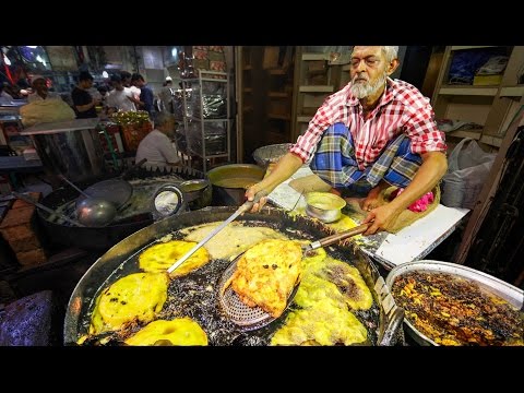 Indian Street Food Tour in Mumbai, India | Street Food in India BEST Curry