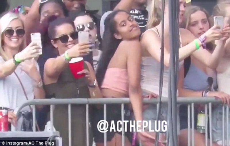 Malia Obama attended the Lollapalooza music festival in Chicago (Photo: Instagram/AC The Plug)