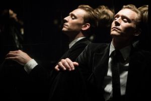 HR_0430_tiff.tif Tom Hiddleston as Laing in High-Rise.