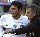 Mourinho tính mời Zanetti về làm trợ lý HLV