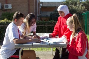 Plumpton High School students (702 ABC Sydney: Amanda Hoh)