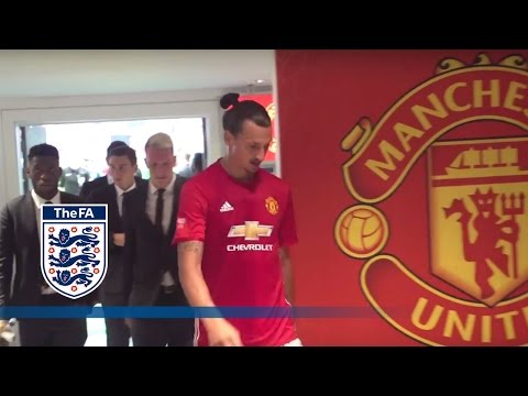 Leicester City v Man United - Tunnel Cam (Ibrahimović, Vardy) 2016 Community Shield | Inside Access