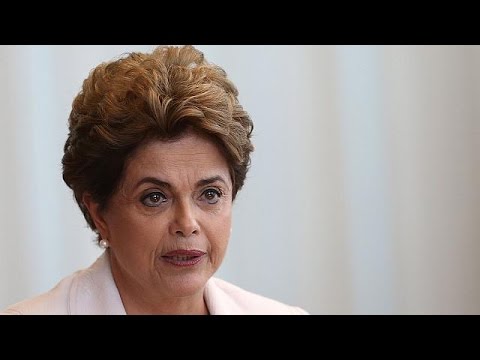 Brésil : Dilma Rousseff souhaite un référendum sur des élections anticipées