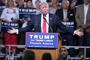 Donald Trump speaking with supporters at a campaign rally at Veterans Memorial Coliseum at the Arizona State Fairgrounds in Phoenix, Arizona, 18 June 2016