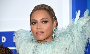 Beyonce arrives at the MTV Video Music Awards at Madison Square Garden on Sunday, Aug. 28, 2016, in New York.