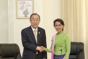 Aung San Suu Kyi and UN Secretary General Ban Ki-moon