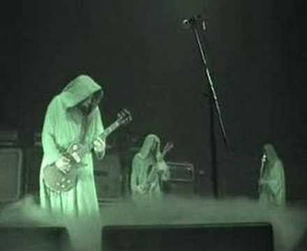 Sunn 0))) - Berlin, Volksbühne 2006 - Part 1