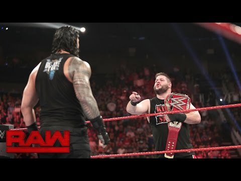 Roman Reigns konfrontiert Kevin Owens: Raw, 5. September 2016