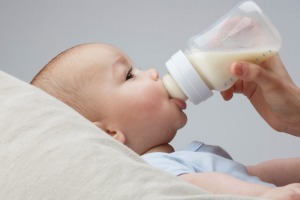 Will a bottle of formula really help a breastfed baby sleep better?