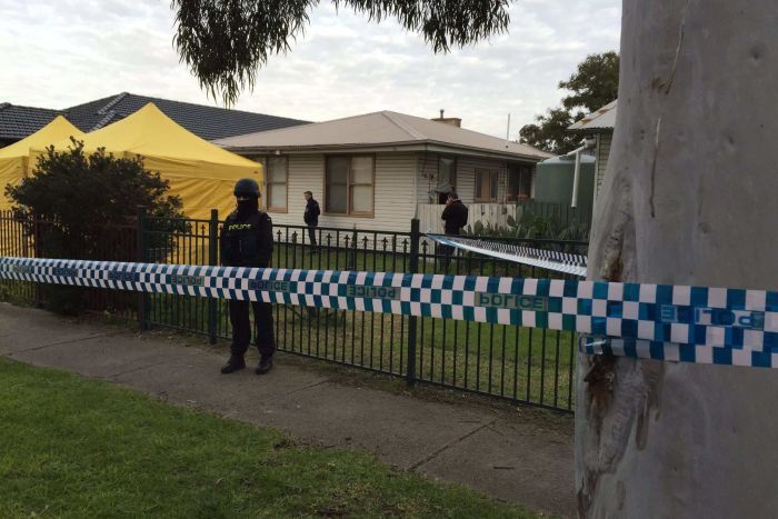 Counter-terrorism police raid Braybrook house