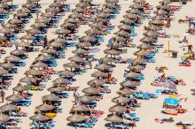 Dicht an dicht: Nicht nur am Strand ist es auf Mallorca voll