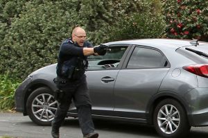 photos by Blair Thomson Albury Border Mail Police arrest in Wodonga 11/9/2016?