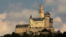 Die Marksburg zählt mit zu den eindrucksvollsten und schönsten Burganlagen auf den Höhenrücken längs des Mittelrheins