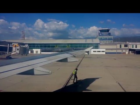 JetBlue Airways Flt # B6 60 Taking Off @ Kingston, Jamaica.